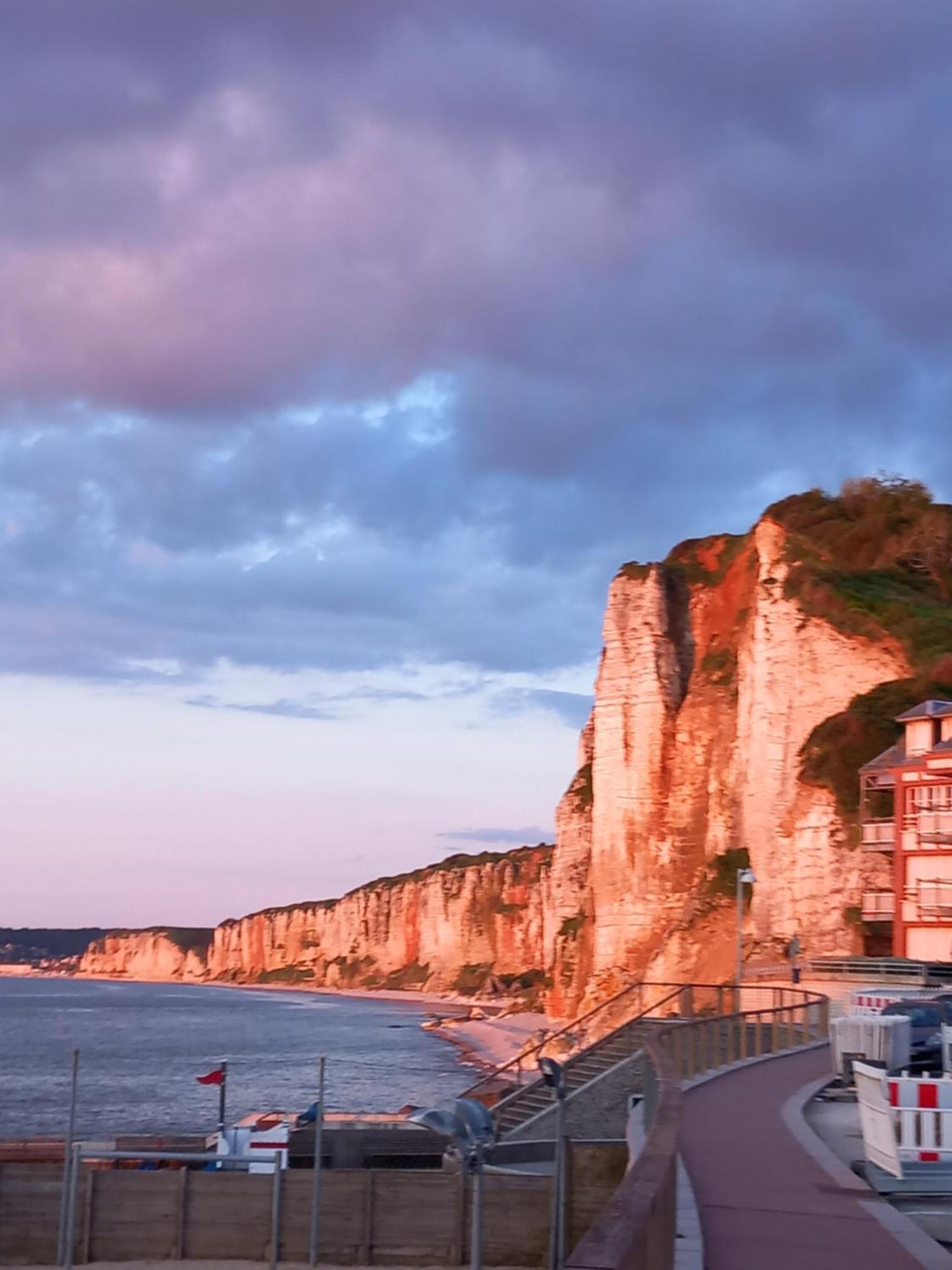 Maison De Vacances Clos Des Hogues Entre Etretat Et Fecamp Saint-Léonard Eksteriør bilde